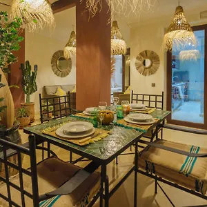 Appartement Luxueux 138 M2 Avec Piscine, Marrakesh
